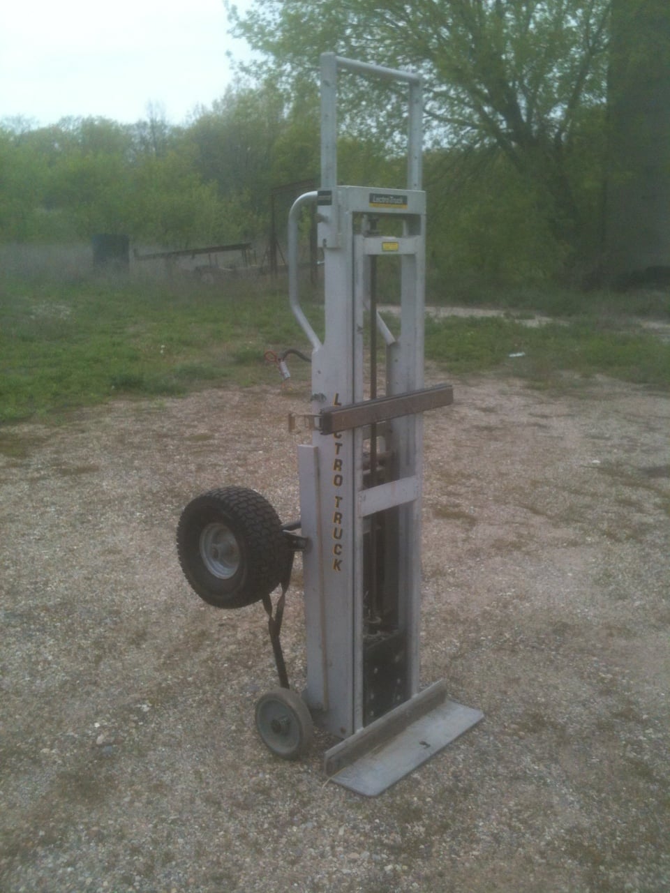 Lectro Truck for Sale — Heating Help: The Wall